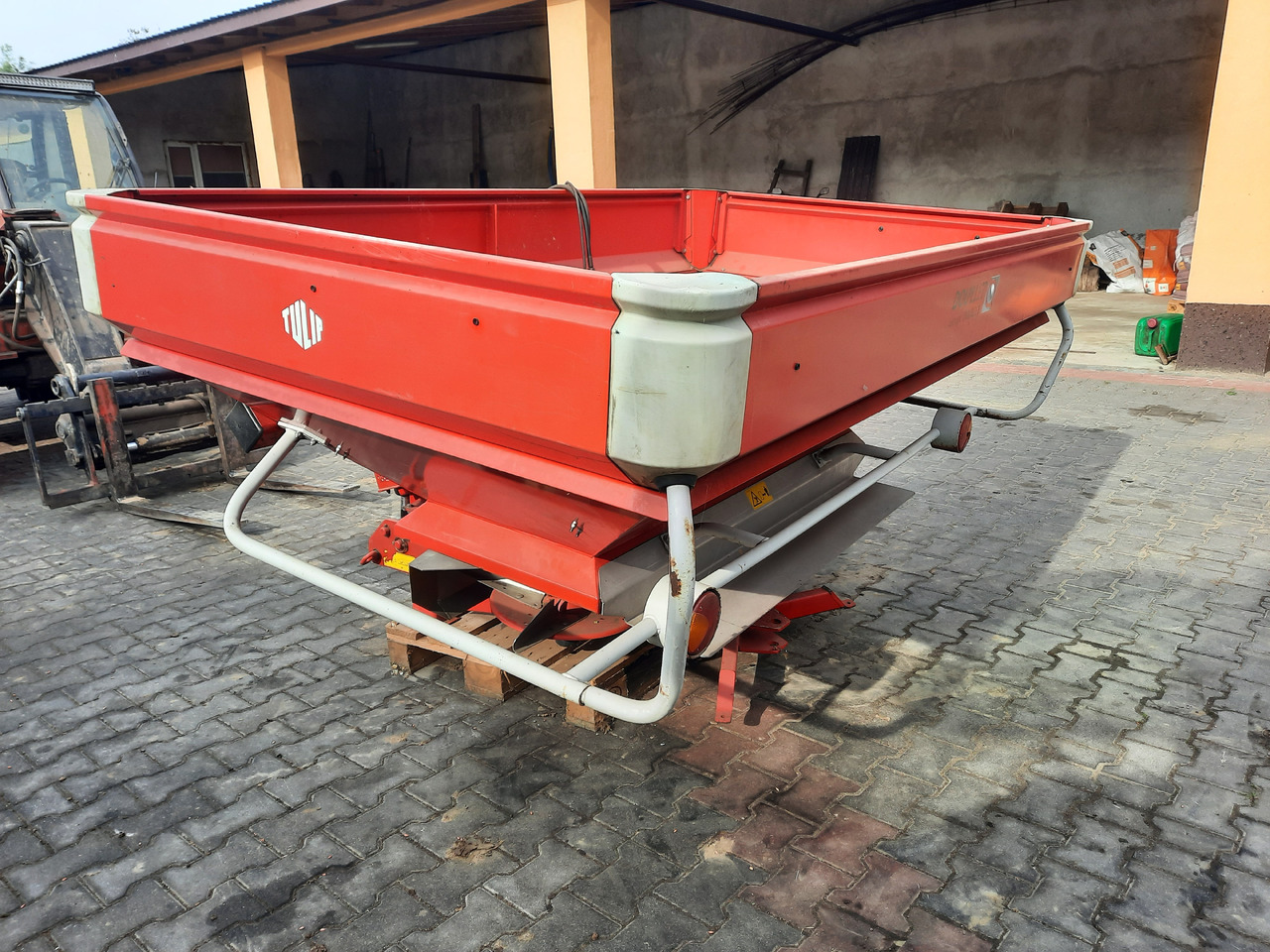 LELY CENTERLINER SX 2000 L - Imprastietor îngrăşăminte: Foto 3 LELY CENTERLINER SX 2000 L - Imprastietor îngrăşăminte: Foto 3