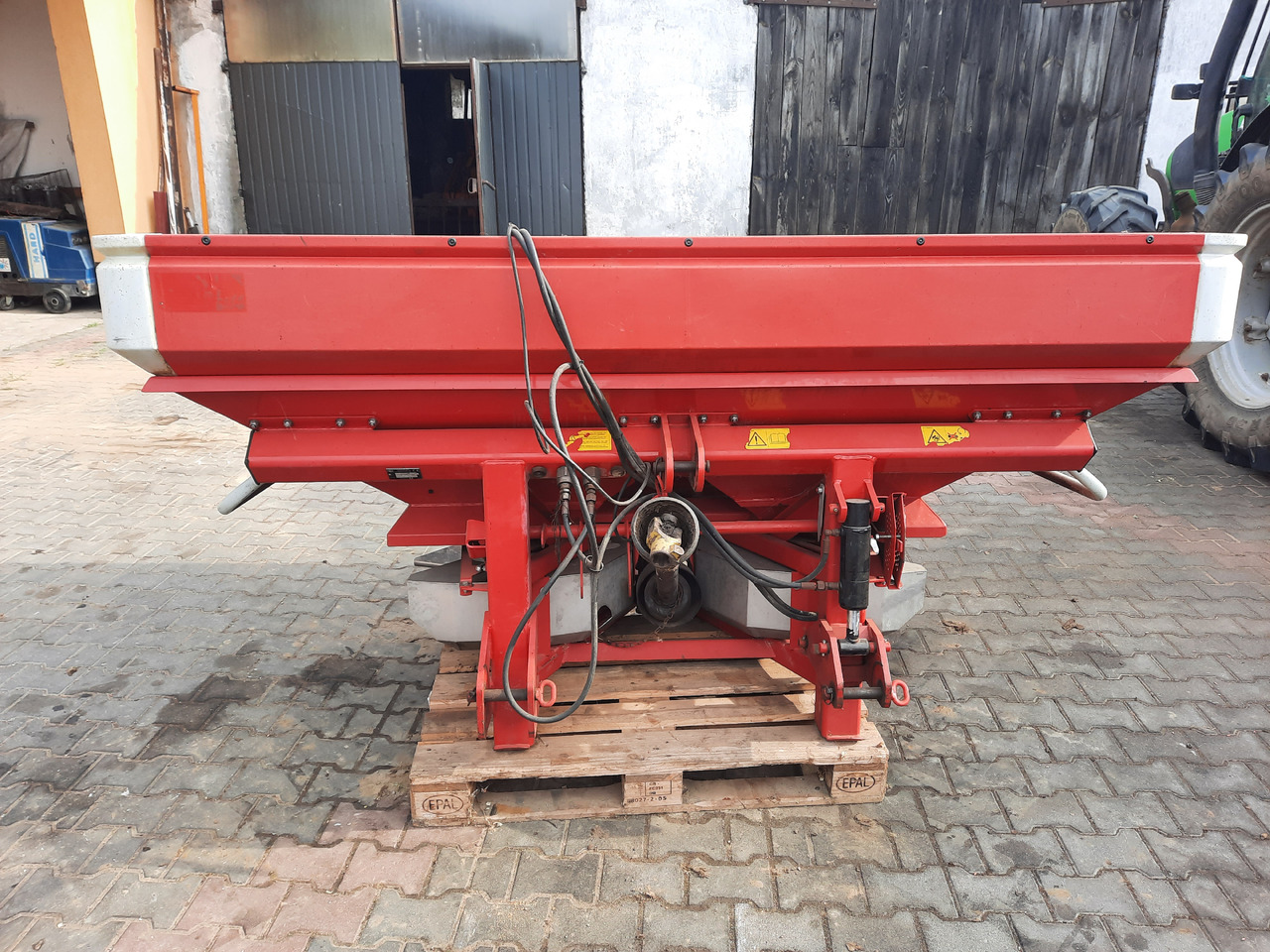 LELY CENTERLINER SX 2000 L - Imprastietor îngrăşăminte: Foto 4 LELY CENTERLINER SX 2000 L - Imprastietor îngrăşăminte: Foto 4