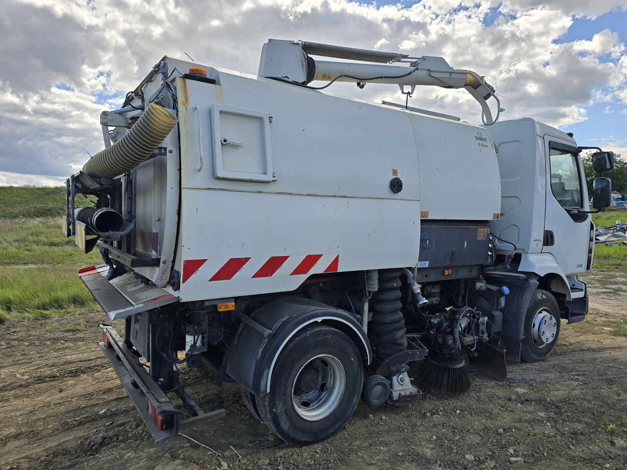 RENAULT Midlum - Măturătoare stradală: Foto 4 RENAULT Midlum - Măturătoare stradală: Foto 4