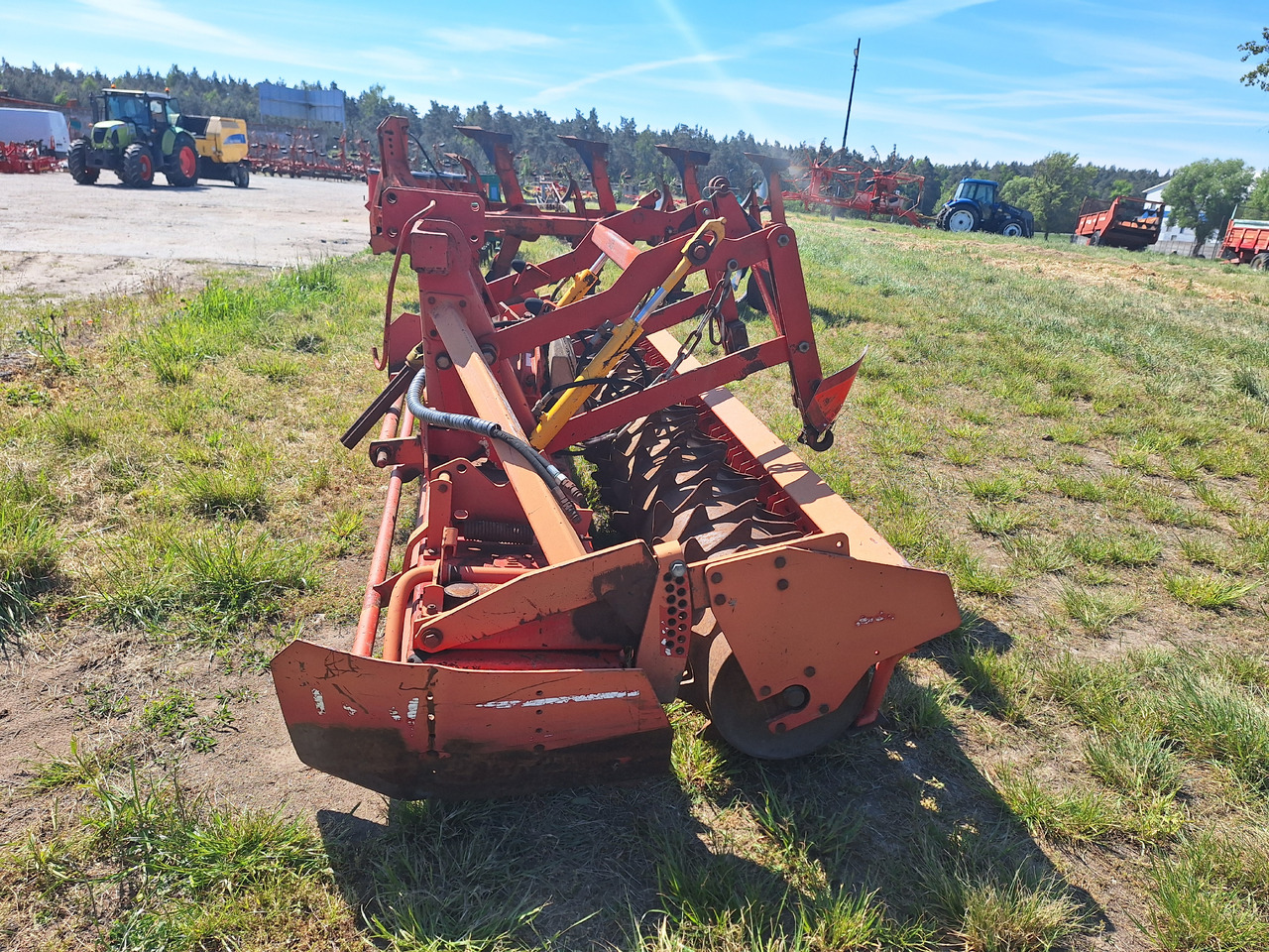 Inna AH523 - Grapă: Foto 3 Inna AH523 - Grapă: Foto 3