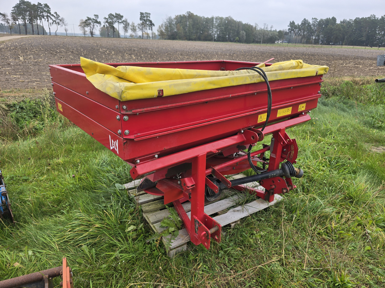 Lely SE 1500 Fertiliner - Imprastietor îngrăşăminte: Foto 1 Lely SE 1500 Fertiliner - Imprastietor îngrăşăminte: Foto 1