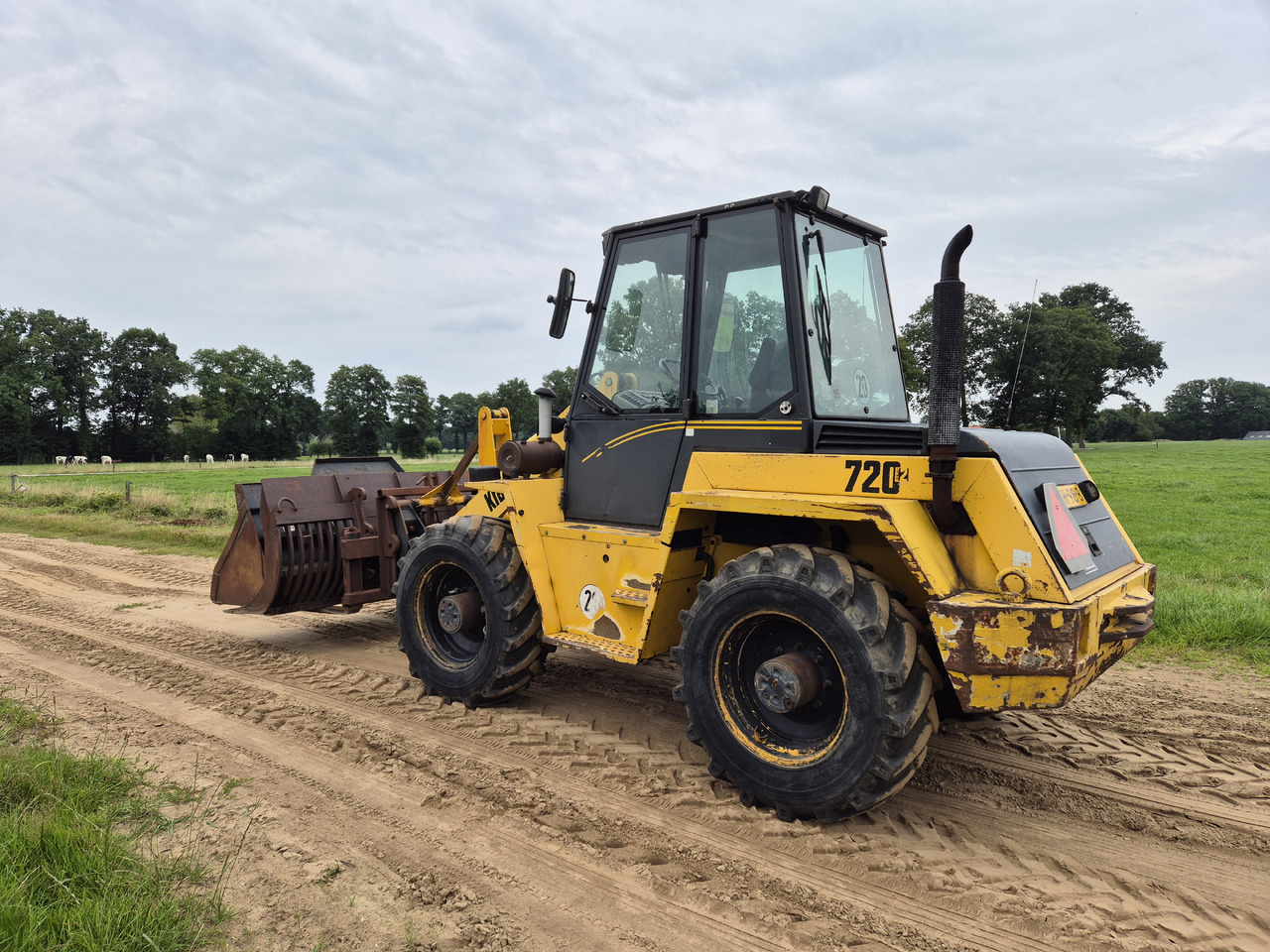 Kramer 720 II - Încărcător frontal pe pneuri: Foto 2 Kramer 720 II - Încărcător frontal pe pneuri: Foto 2