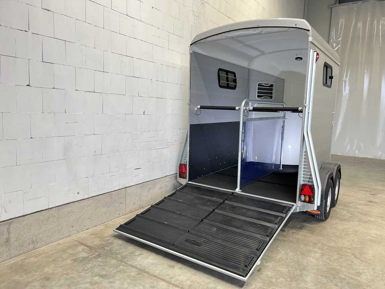 BOECKMANN Portax Esprit silv+bl Paket Pferdeanhänger - Remorcă transport cai: Foto 4 BOECKMANN Portax Esprit silv+bl Paket Pferdeanhänger - Remorcă transport cai: Foto 4