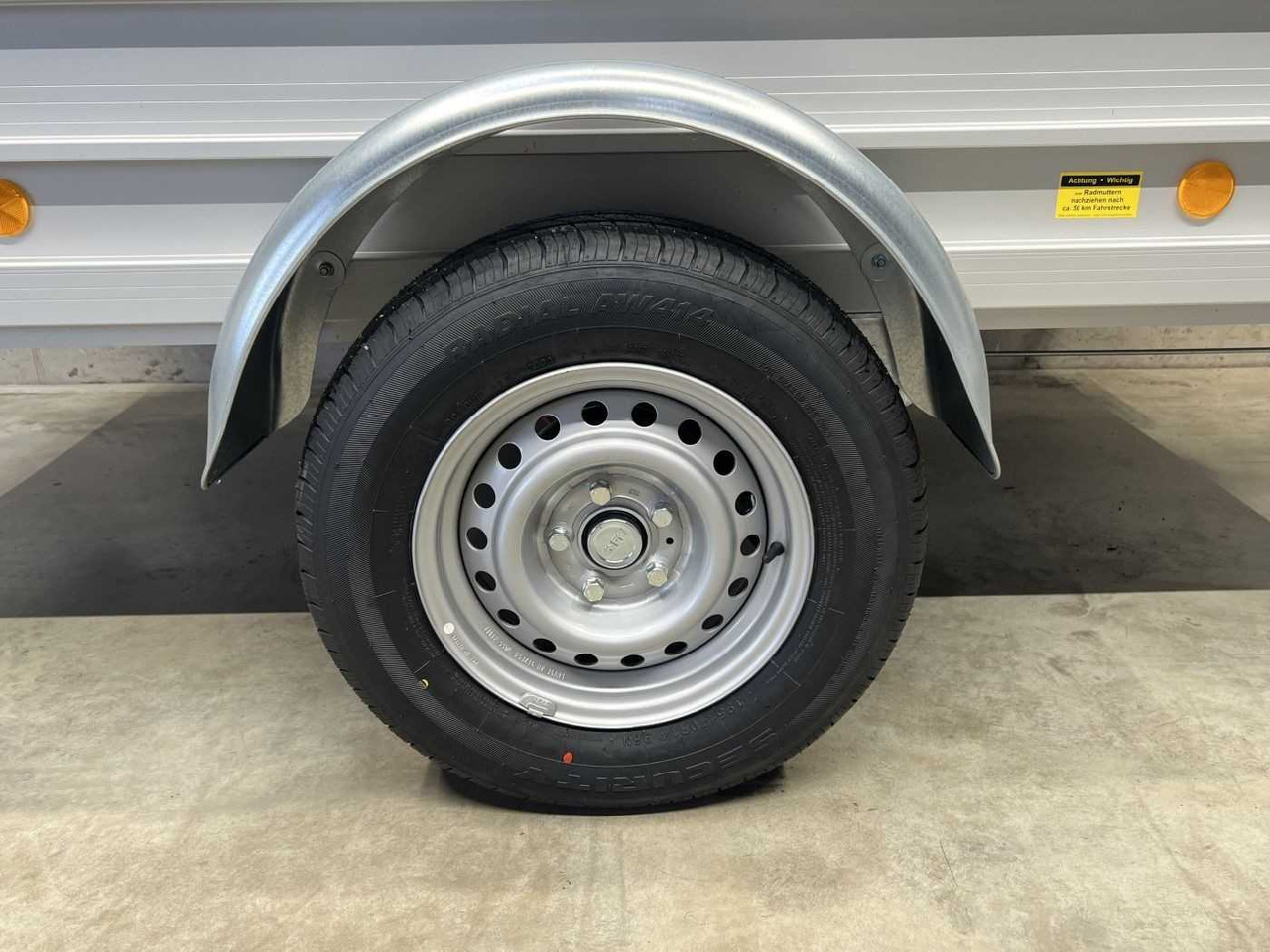 KOCH 4.13 2 BWEH u. Deckel Tür Deckelanhänger - Remorca auto: Foto 3 KOCH 4.13 2 BWEH u. Deckel Tür Deckelanhänger - Remorca auto: Foto 3