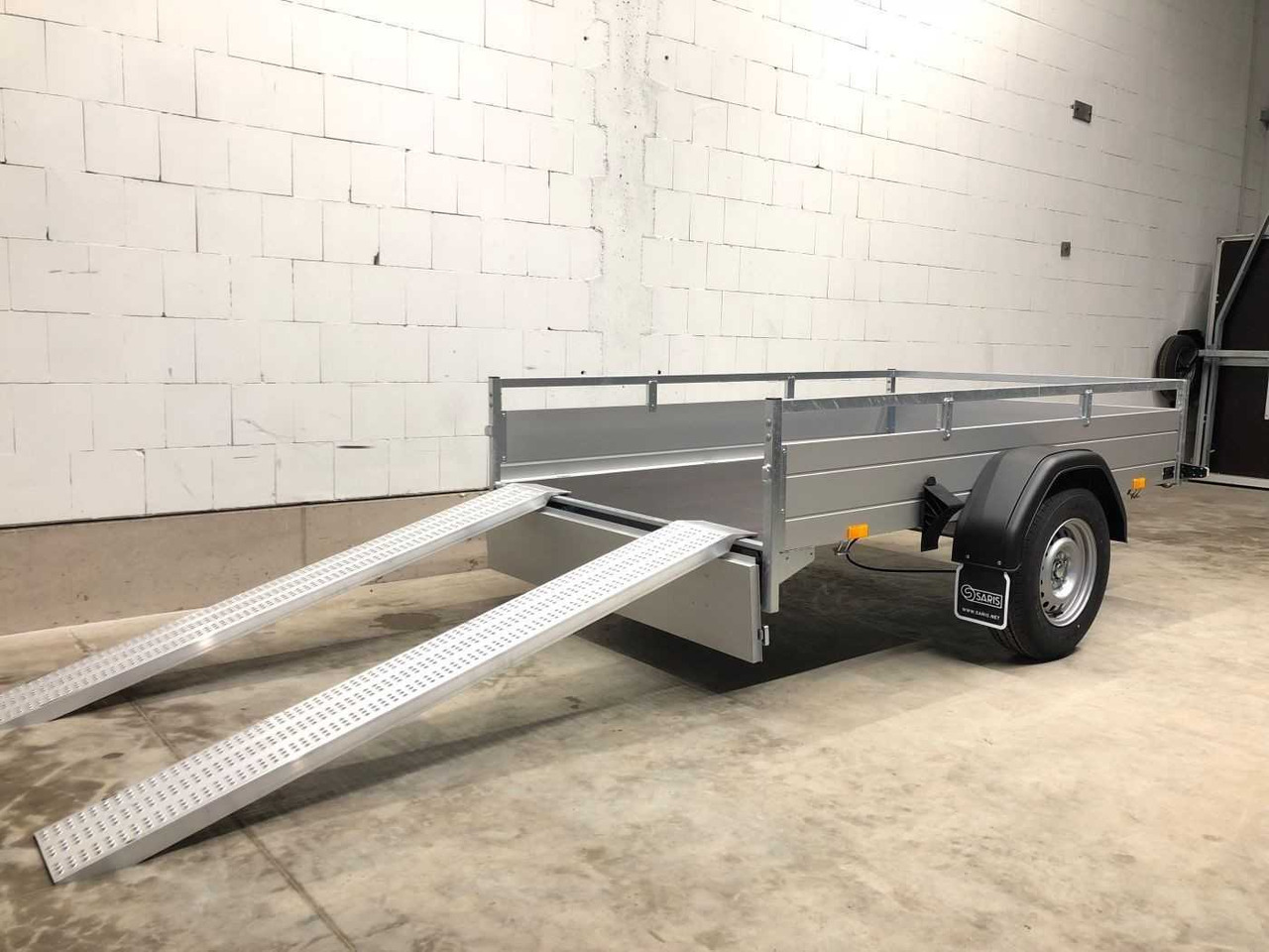 SARIS McAlu Pro 255 153 1500 1 Rampe Kastenanhänger ge - Remorca auto: Foto 3 SARIS McAlu Pro 255 153 1500 1 Rampe Kastenanhänger ge - Remorca auto: Foto 3