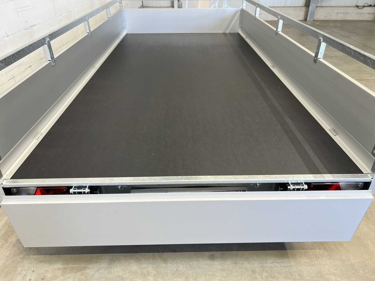 SARIS McAlu Pro 305 153 1500 1 Kastenanhänger gebremst - Remorca auto: Foto 3 SARIS McAlu Pro 305 153 1500 1 Kastenanhänger gebremst - Remorca auto: Foto 3