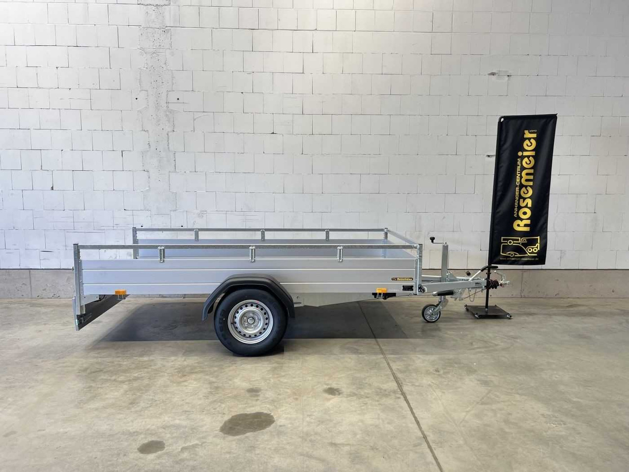 SARIS McAlu Pro 305 153 1500 1 Rampe Kastenanhänger ge - Remorca auto: Foto 1 SARIS McAlu Pro 305 153 1500 1 Rampe Kastenanhänger ge - Remorca auto: Foto 1