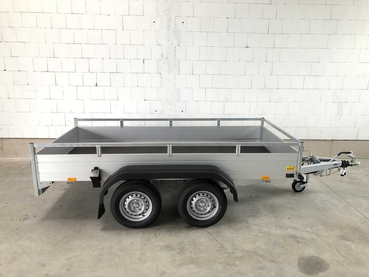 SARIS McAlu Pro 305 153 2000 2 Ramp Kastenanhänger geb - Remorca auto: Foto 3 SARIS McAlu Pro 305 153 2000 2 Ramp Kastenanhänger geb - Remorca auto: Foto 3