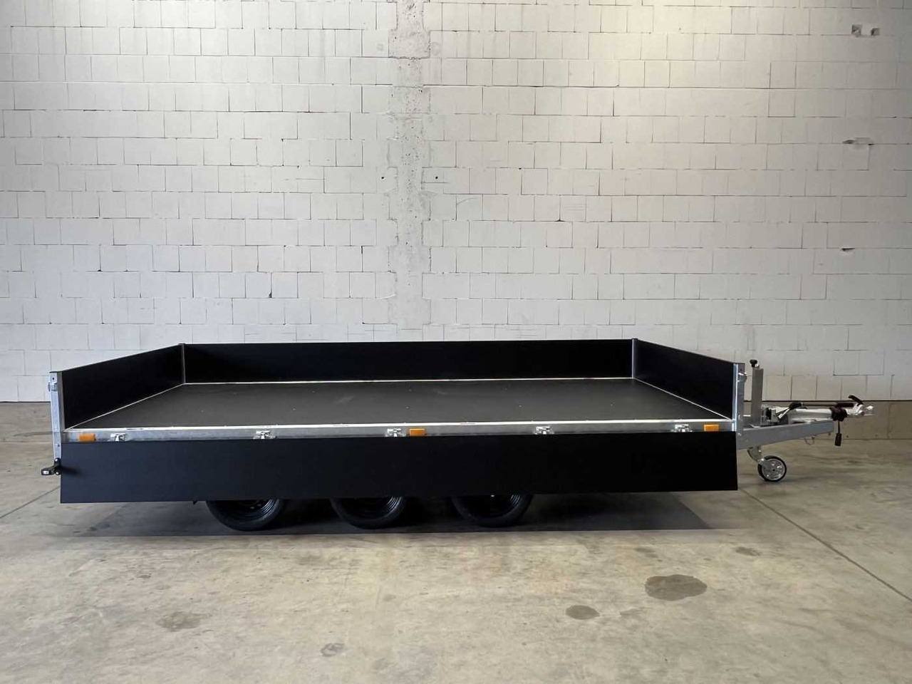 SARIS PL 406 224 3500 3Black Edition Hochlader - Remorca auto: Foto 3 SARIS PL 406 224 3500 3Black Edition Hochlader - Remorca auto: Foto 3
