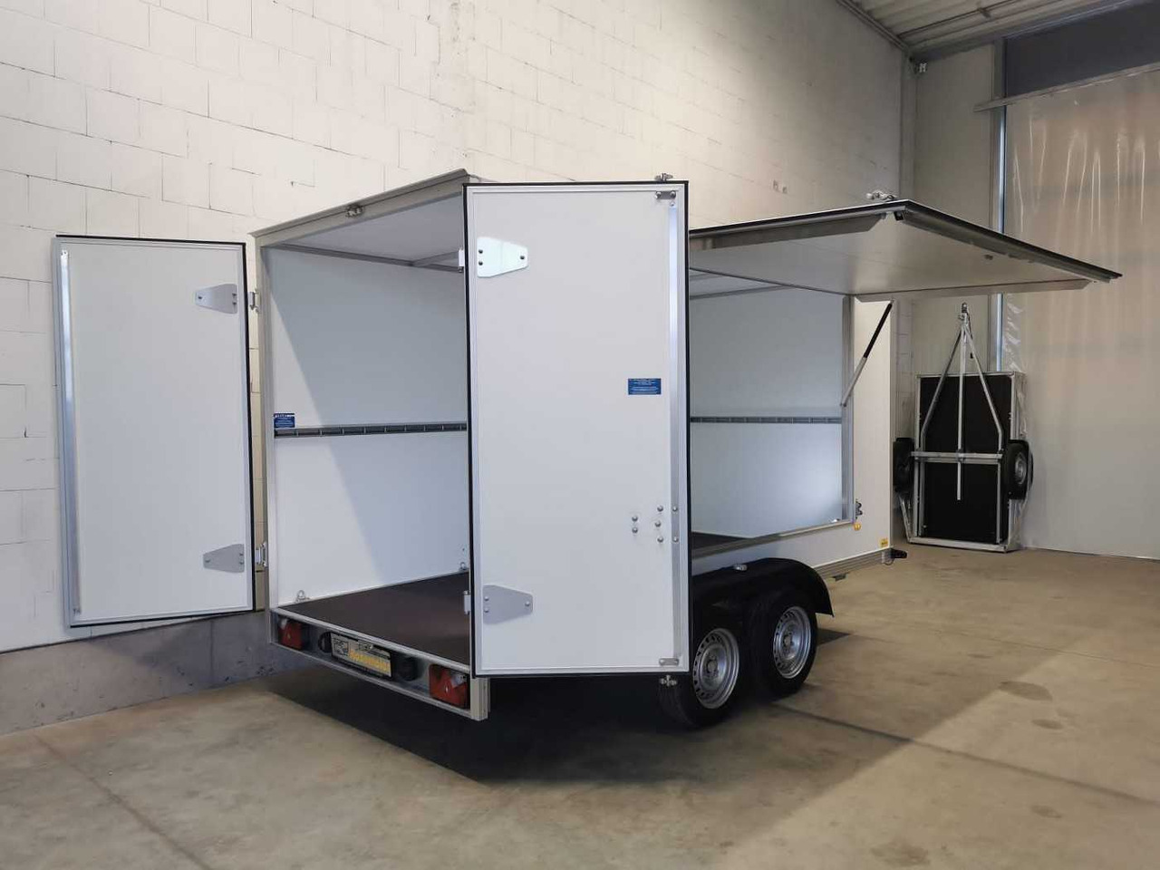 UNSINN ULK 2636-14-1750 VKL Kofferanhänger - Remorcă furgon: Foto 3 UNSINN ULK 2636-14-1750 VKL Kofferanhänger - Remorcă furgon: Foto 3