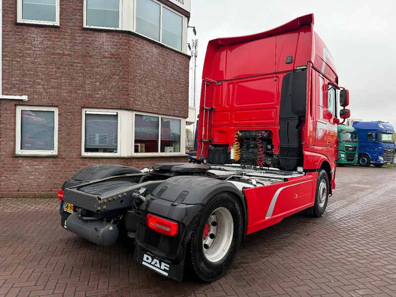 DAF XF 440 XF440 4X2 SSC / Full options / Hydraulics / Leder / Smart Tacho / TOP ZUSTAND - Cap tractor: Foto 4 DAF XF 440 XF440 4X2 SSC / Full options / Hydraulics / Leder / Smart Tacho / TOP ZUSTAND - Cap tractor: Foto 4