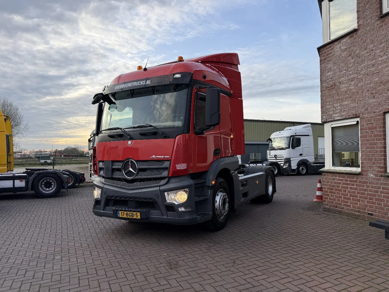 Mercedes-Benz Actros Actros 1836LS Streamspace / ONLY 740.643km / Holland Truck - Cap tractor: Foto 2 Mercedes-Benz Actros Actros 1836LS Streamspace / ONLY 740.643km / Holland Truck - Cap tractor: Foto 2