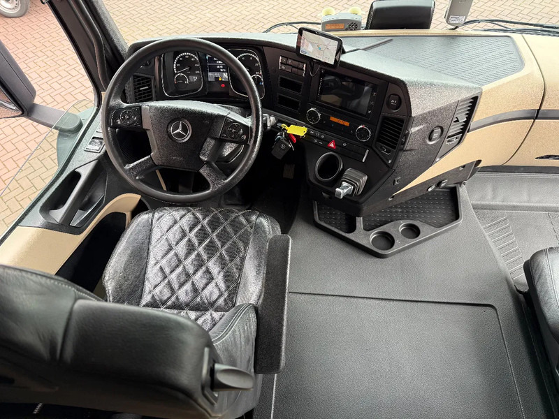 Mercedes-Benz Actros Actros 1943LS Hydrauliek / 478.040KM / Leer / Dealer onderhouden / Top staat - Cap tractor: Foto 4 Mercedes-Benz Actros Actros 1943LS Hydrauliek / 478.040KM / Leer / Dealer onderhouden / Top staat - Cap tractor: Foto 4