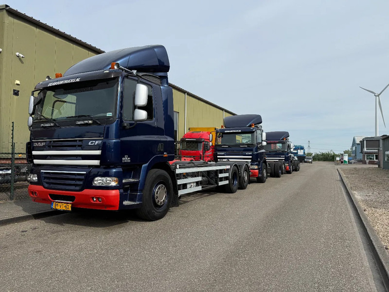 DAF CF 85 CF85-360 6X2 FAN 3 X IN STOCK TOP CONDITION NL TRUCKS - Camion şasiu: Foto 5 DAF CF 85 CF85-360 6X2 FAN 3 X IN STOCK TOP CONDITION NL TRUCKS - Camion şasiu: Foto 5