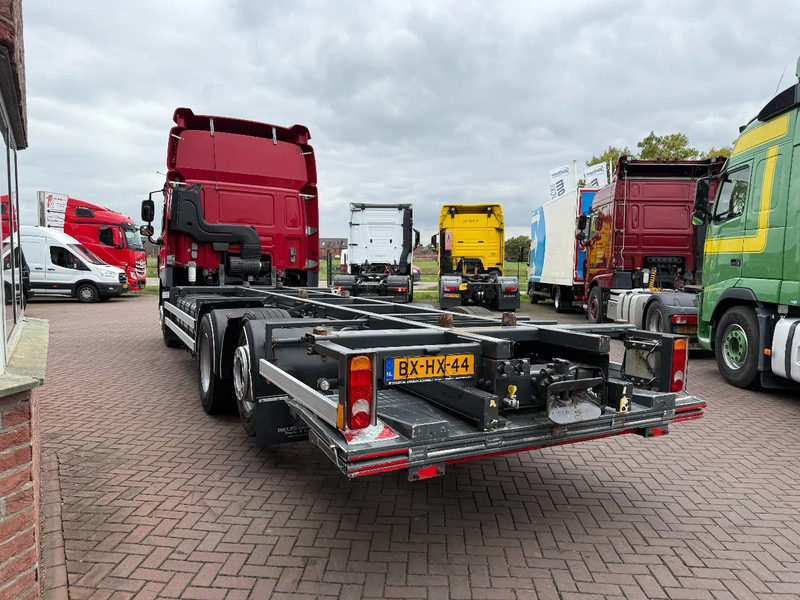 DAF CF 85 CF85-360 6X2 Spacecab Euro5 / Lift axle / Holland Truck - Camion şasiu: Foto 4 DAF CF 85 CF85-360 6X2 Spacecab Euro5 / Lift axle / Holland Truck - Camion şasiu: Foto 4