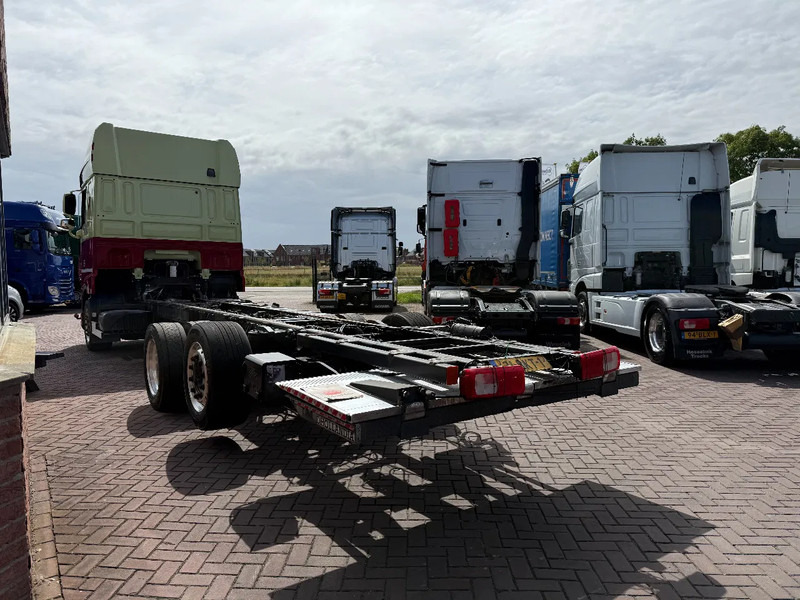 DAF XF 480 XF480 6X2 SSC CHASSIS EURO6 HOLLAND TRUCK TUV 4-2026 Smart Tacho - Camion şasiu: Foto 3 DAF XF 480 XF480 6X2 SSC CHASSIS EURO6 HOLLAND TRUCK TUV 4-2026 Smart Tacho - Camion şasiu: Foto 3