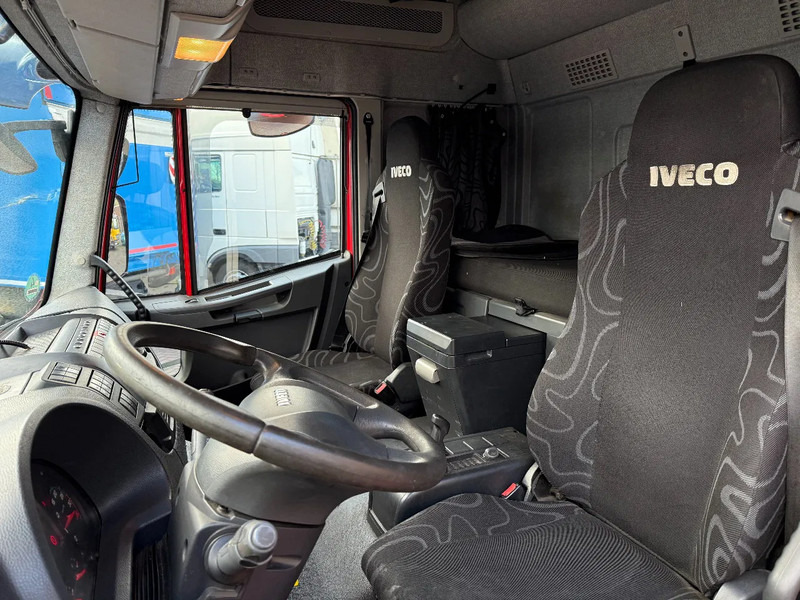 Iveco EuroCargo 120 E25 4X2 BAKWAGEN MET SCHUIFZEILEN EURO6 - Camion cu prelată: Foto 5 Iveco EuroCargo 120 E25 4X2 BAKWAGEN MET SCHUIFZEILEN EURO6 - Camion cu prelată: Foto 5