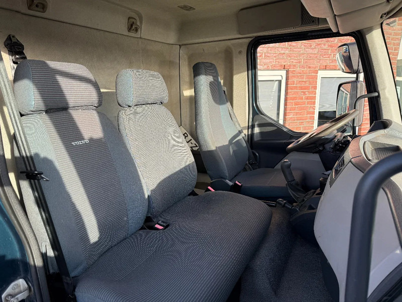 Volvo FL 12 FL 280 11.990KG MANUAL GEARBOX - Camion şasiu: Foto 3 Volvo FL 12 FL 280 11.990KG MANUAL GEARBOX - Camion şasiu: Foto 3