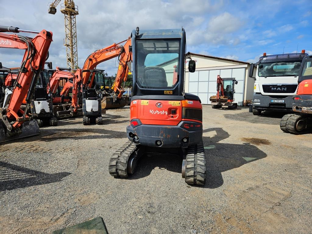 KUBOTA U 27-4 - Mini excavator: Foto 4 KUBOTA U 27-4 - Mini excavator: Foto 4