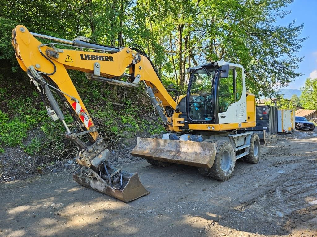 LIEBHERR A 910 - Excavator pe roţi: Foto 1 LIEBHERR A 910 - Excavator pe roţi: Foto 1