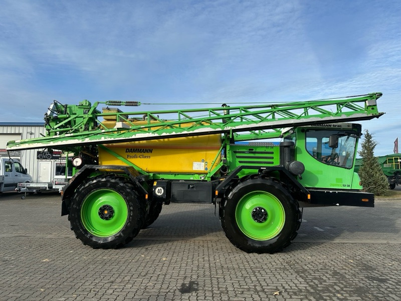 Dammann Trac DT 2000 H - Mașină de erbicidat autopropulsata: Foto 1 Dammann Trac DT 2000 H - Mașină de erbicidat autopropulsata: Foto 1