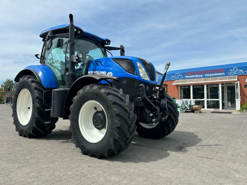 New Holland T7.190 PC - Tractor agricol: Foto 1 New Holland T7.190 PC - Tractor agricol: Foto 1