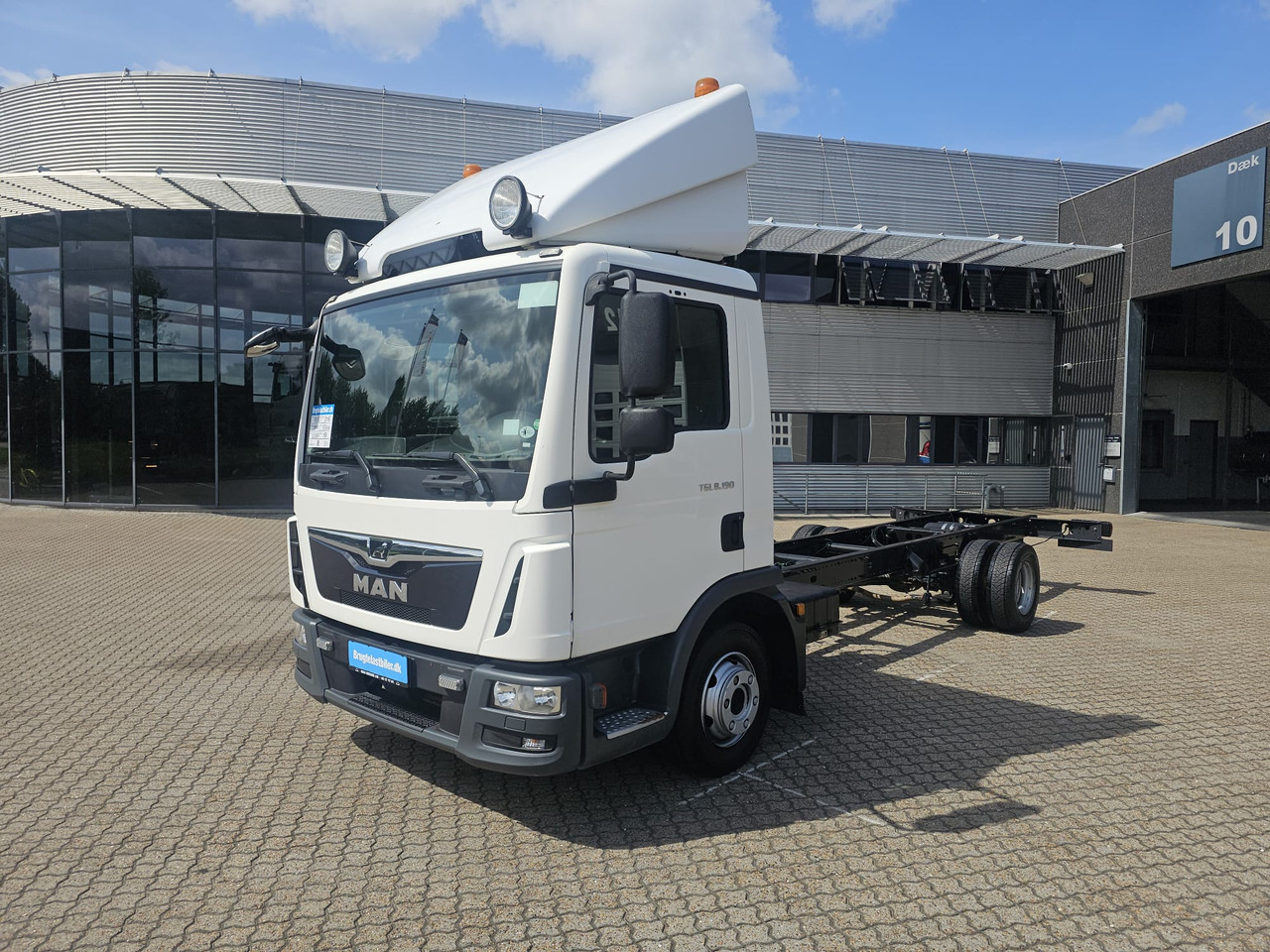MAN TGL 8.190 - Camion şasiu: Foto 1 MAN TGL 8.190 - Camion şasiu: Foto 1
