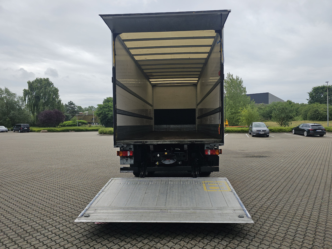 MAN TGM 18.290 - Camion furgon: Foto 4 MAN TGM 18.290 - Camion furgon: Foto 4