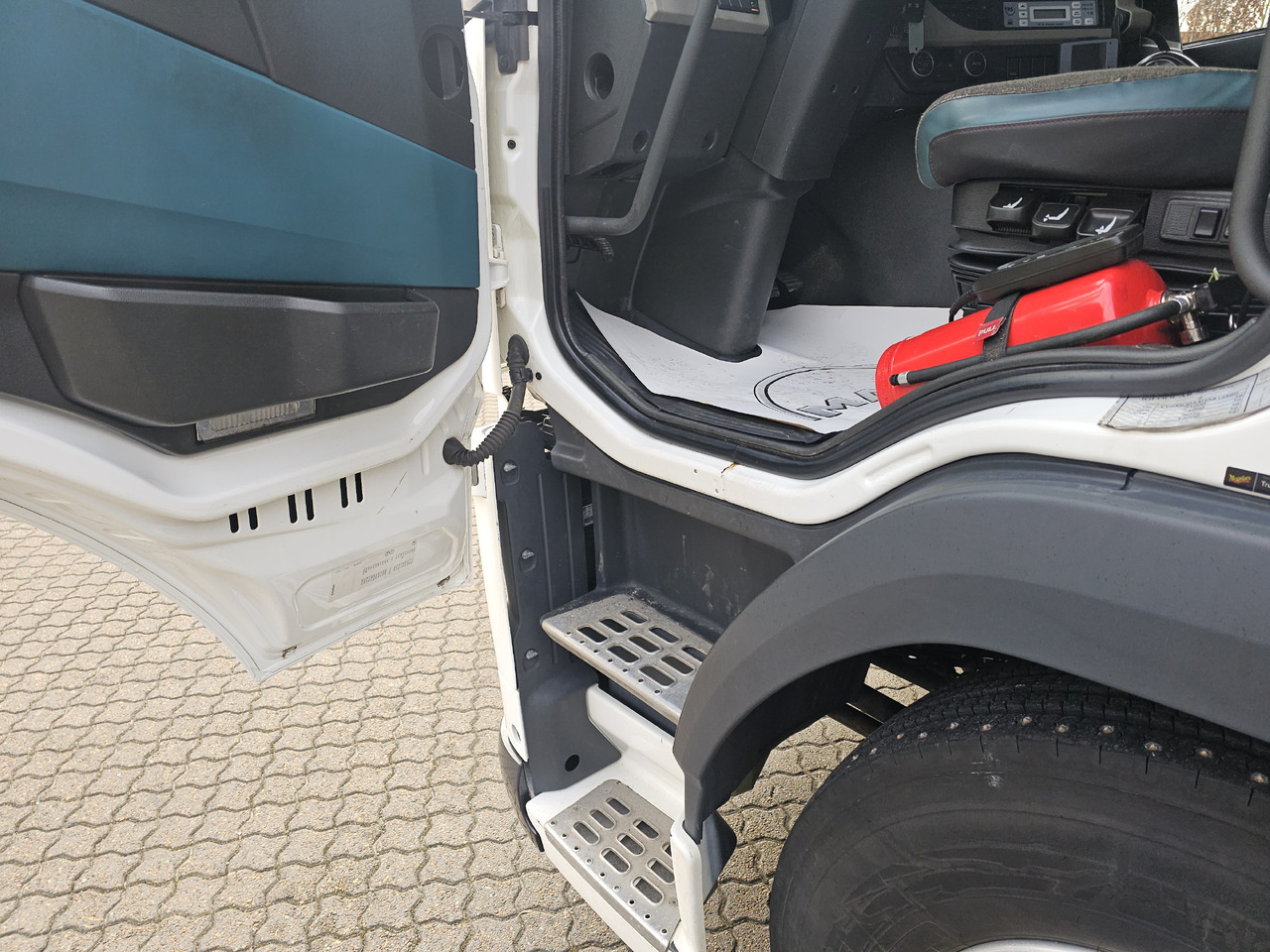 Camion frigider Volvo FM330: Foto 19