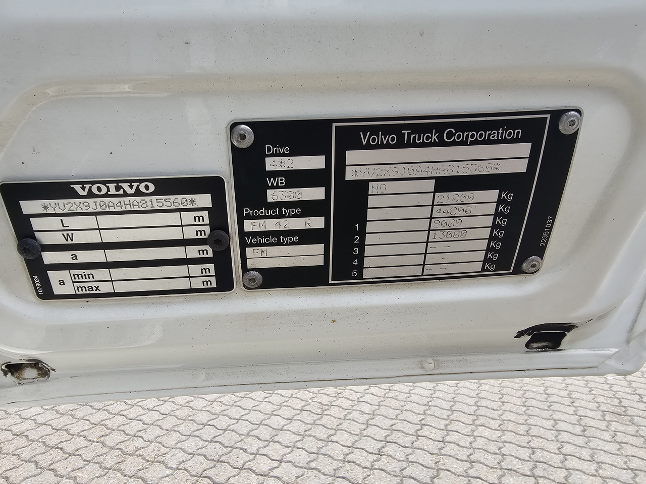 Camion frigider Volvo FM330: Foto 16