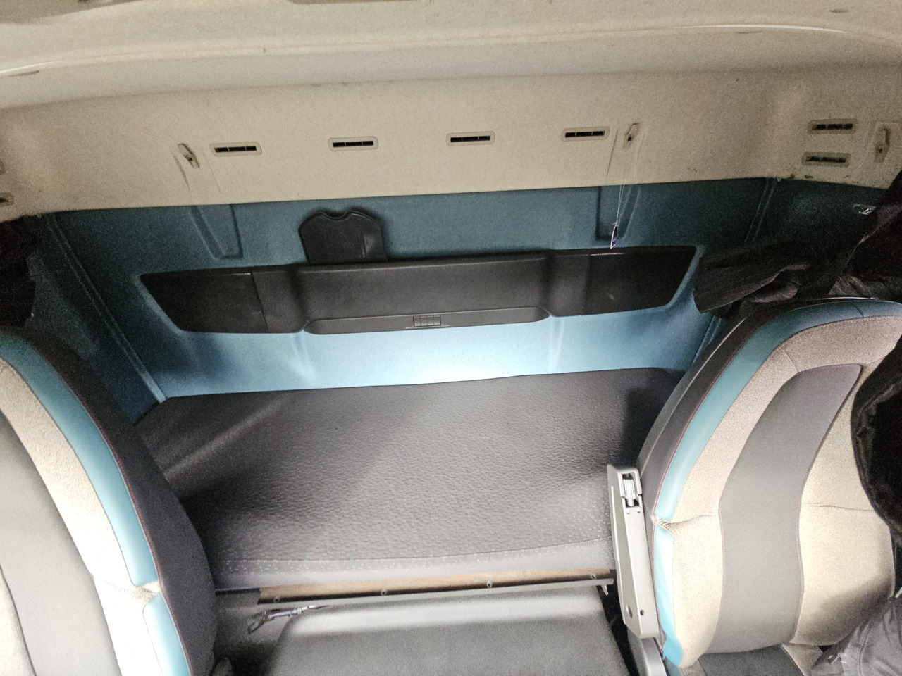 Camion frigider Volvo FM330: Foto 21