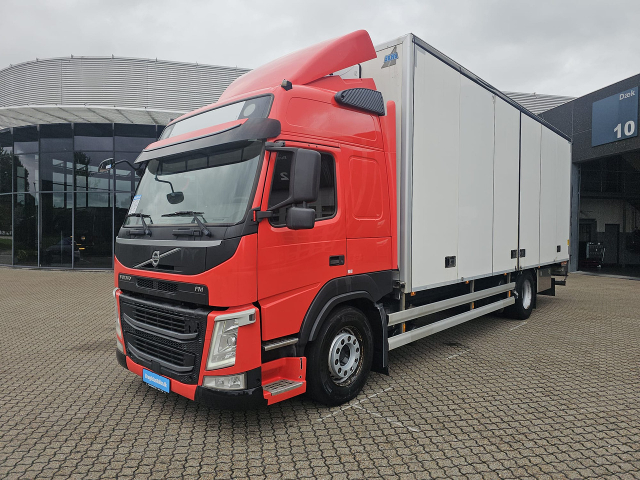 Volvo FM340 - Camion furgon: Foto 1 Volvo FM340 - Camion furgon: Foto 1