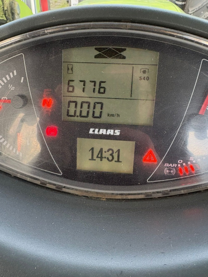 CLAAS Arion 550 CMATIC - Tractor agricol: Foto 3 CLAAS Arion 550 CMATIC - Tractor agricol: Foto 3