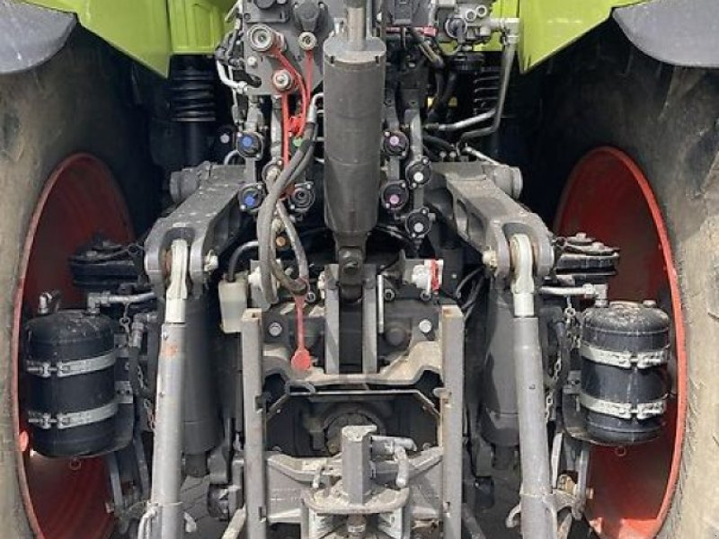 CLAAS Axion 850 CEBIS - Tractor agricol: Foto 4 CLAAS Axion 850 CEBIS - Tractor agricol: Foto 4