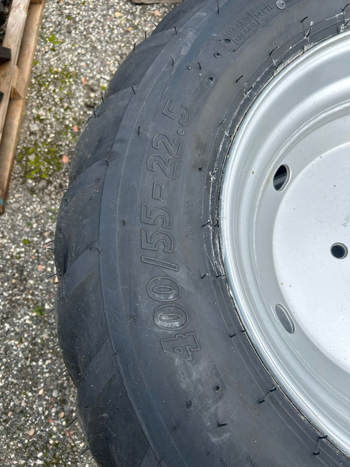 BKT 400/55-22.5 - 2 Stück - Anvelope și jante pentru Utilaje agricole: Foto 3 BKT 400/55-22.5 - 2 Stück - Anvelope și jante pentru Utilaje agricole: Foto 3