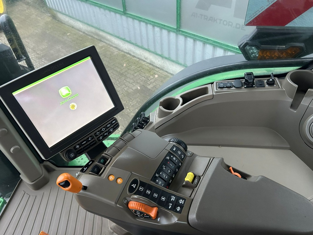 John Deere 7R 330 e23 - Tractor agricol: Foto 4 John Deere 7R 330 e23 - Tractor agricol: Foto 4