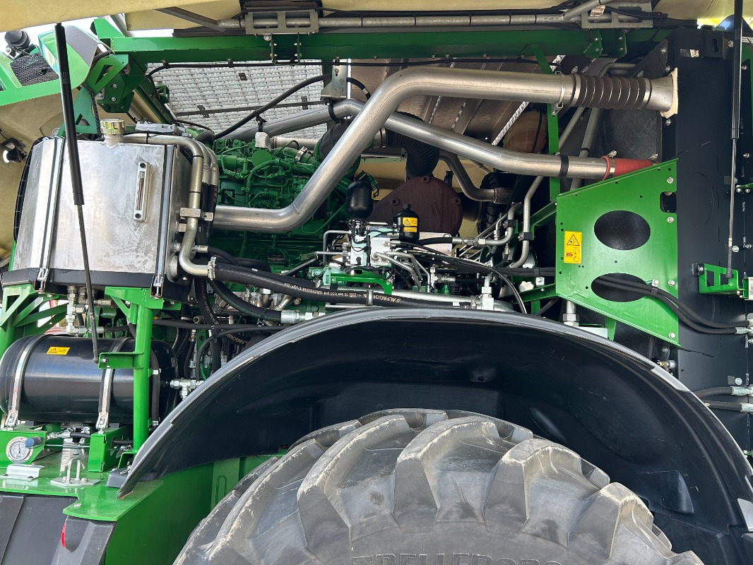 John Deere 8400 mit Kemper 475 Plus - Combină agricola: Foto 3 John Deere 8400 mit Kemper 475 Plus - Combină agricola: Foto 3
