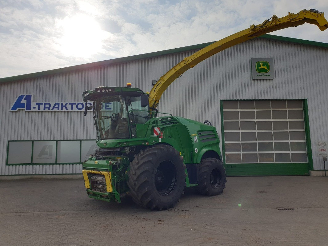 John Deere 8600 - Combină agricola: Foto 1 John Deere 8600 - Combină agricola: Foto 1