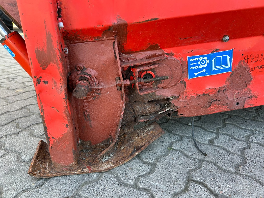 Kuhn Primor 2060 M - Echipamente pentru furaje: Foto 3 Kuhn Primor 2060 M - Echipamente pentru furaje: Foto 3
