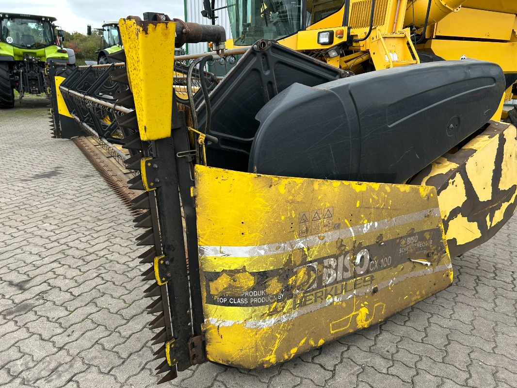 New Holland TX 68 Plus - Combină de recoltat cereale: Foto 3 New Holland TX 68 Plus - Combină de recoltat cereale: Foto 3