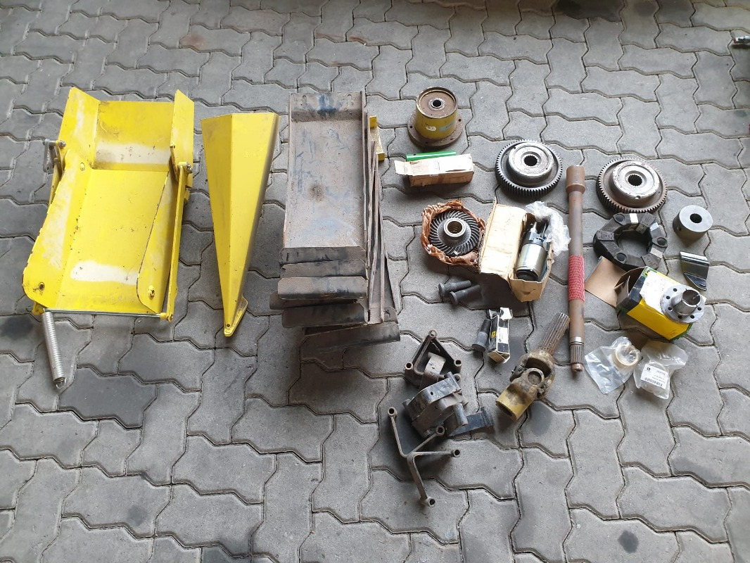 Kemper VERSCHLEIßTEILPAKET - Piesă de schimb pentru Utilaje agricole: Foto 1 Kemper VERSCHLEIßTEILPAKET - Piesă de schimb pentru Utilaje agricole: Foto 1