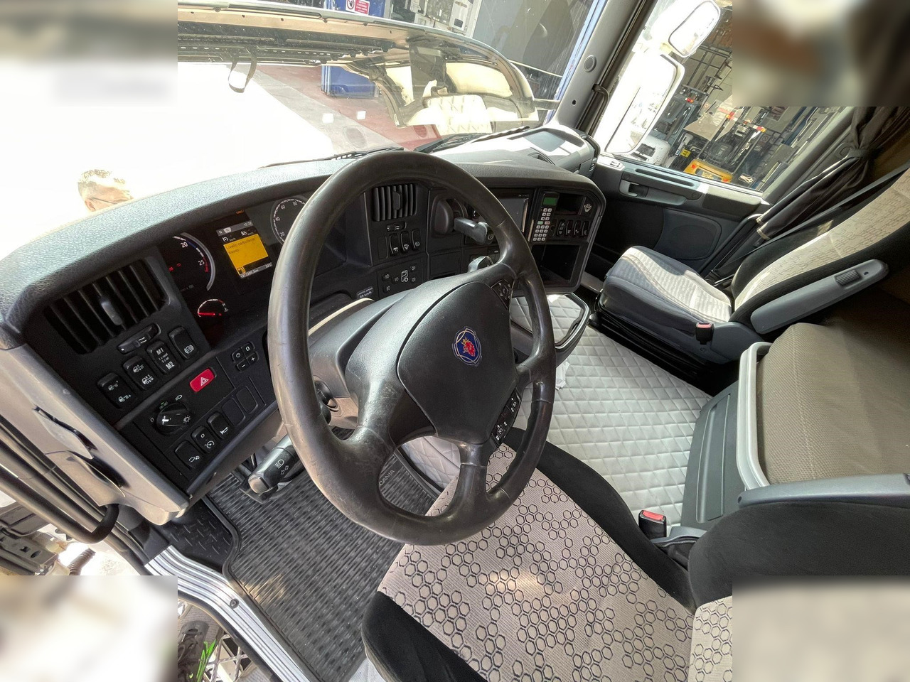 SCANIA R560 - Cap tractor: Foto 5 SCANIA R560 - Cap tractor: Foto 5