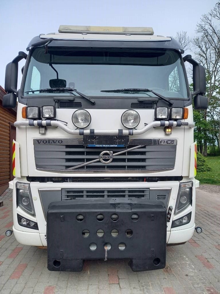Volvo FH 16, 8x4 , RETARDER, BIG AXLES, GW 39500KG - Camion basculantă: Foto 4 Volvo FH 16, 8x4 , RETARDER, BIG AXLES, GW 39500KG - Camion basculantă: Foto 4