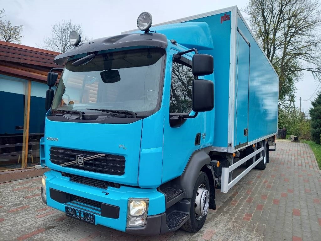Volvo FL 240, 4x2, GW 16000 KG - Camion furgon: Foto 1 Volvo FL 240, 4x2, GW 16000 KG - Camion furgon: Foto 1