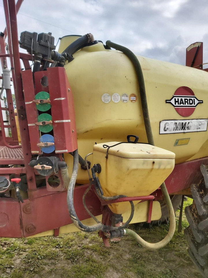Hardi Commander 4200 - Maşină de erbicidat tractata: Foto 4 Hardi Commander 4200 - Maşină de erbicidat tractata: Foto 4
