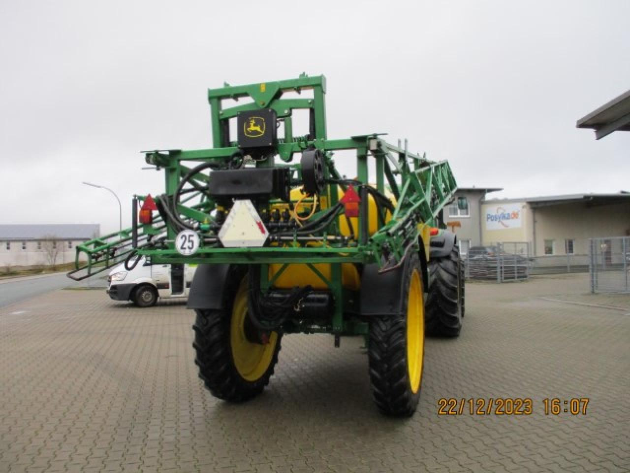 John Deere 740 - Maşină de erbicidat tractata: Foto 4 John Deere 740 - Maşină de erbicidat tractata: Foto 4