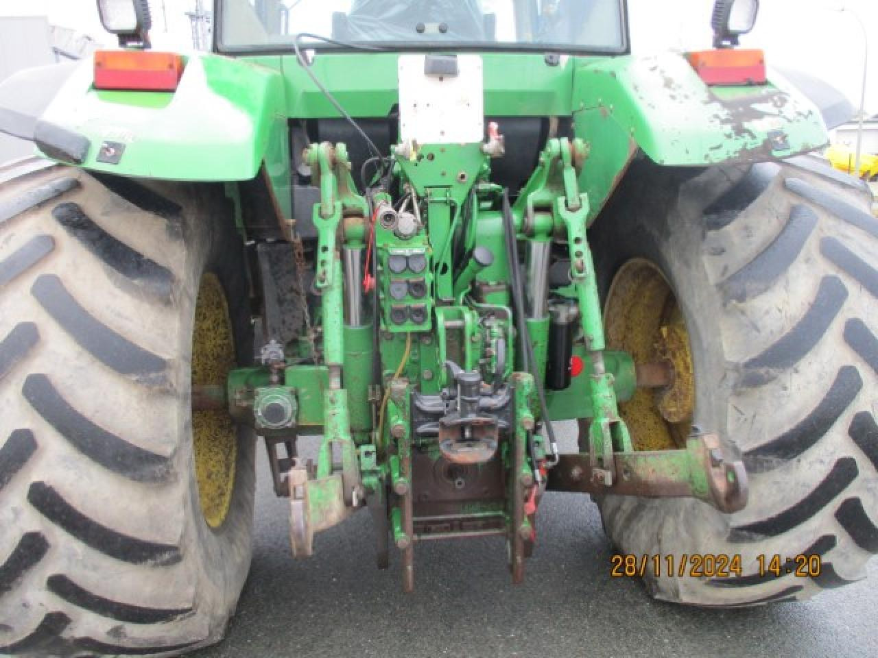 John Deere 7710 TLS Motor Neu - Tractor agricol: Foto 3 John Deere 7710 TLS Motor Neu - Tractor agricol: Foto 3