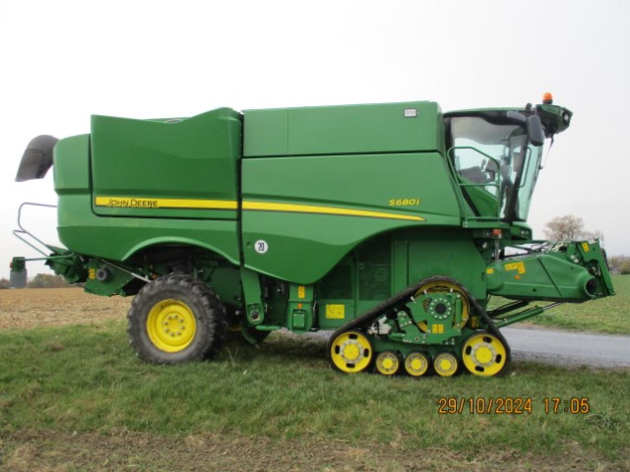 John Deere s680I - Combină de recoltat cereale: Foto 2 John Deere s680I - Combină de recoltat cereale: Foto 2