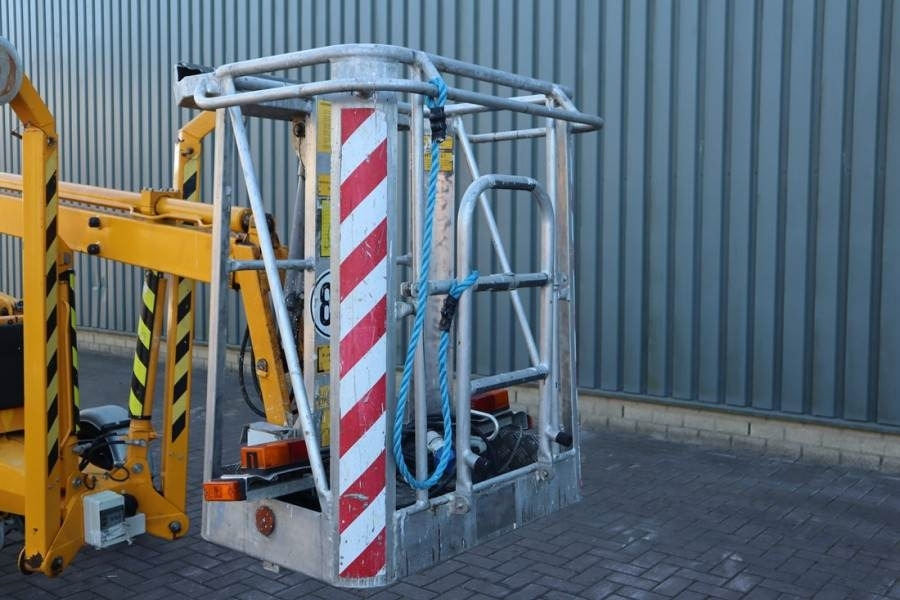 Denka-Lift JR12 Electric, 12m Working Height, 6.7m Reach, 120 - Nacela tractabila: Foto 4 Denka-Lift JR12 Electric, 12m Working Height, 6.7m Reach, 120 - Nacela tractabila: Foto 4
