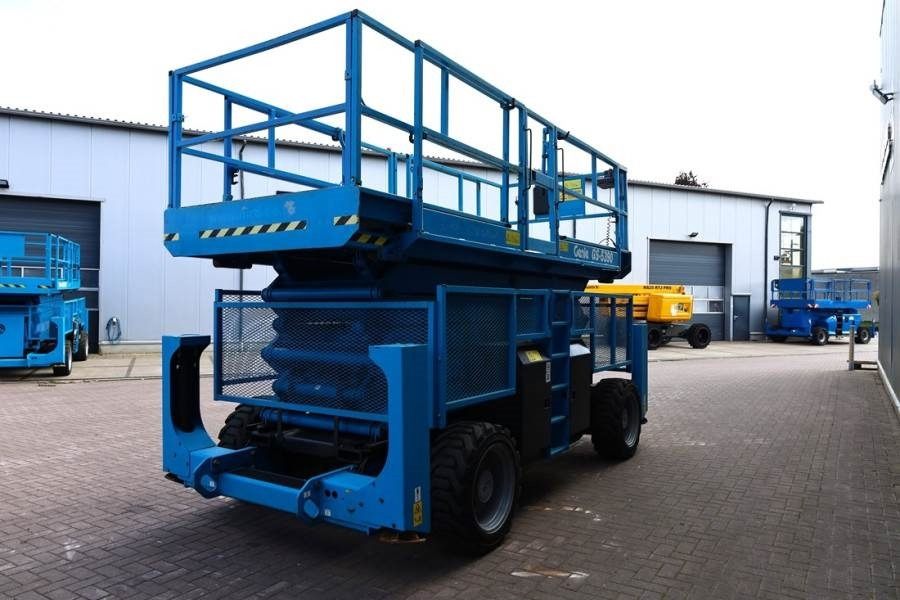 Genie GS5390 Diesel, 4x4 Drive, 18.15m Working Height, 6 - Platforma foarfeca: Foto 2 Genie GS5390 Diesel, 4x4 Drive, 18.15m Working Height, 6 - Platforma foarfeca: Foto 2